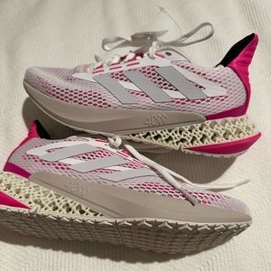 NIB Adidas 4DFWD PULSE Q46225 Women's Running Shoes 6.5 US 38 EUR White Magenta